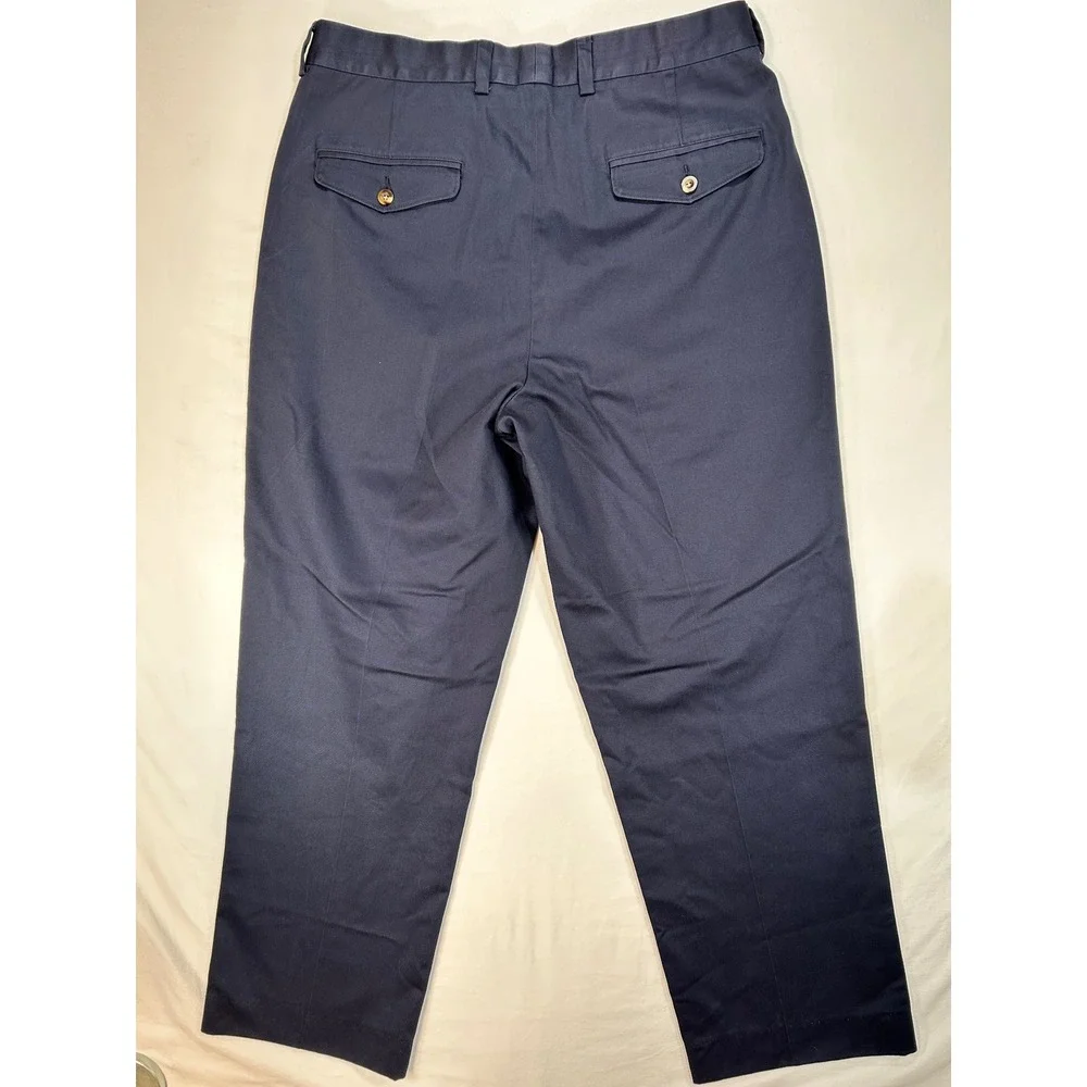 LL Bean Classic Fit Preppy Pleated Chinos Mens 35x30 Navy Blue Cotton Trousers‎